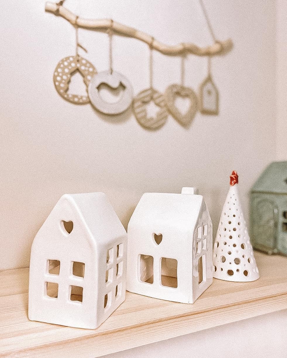 13+ Подсвечник - домик фото 1